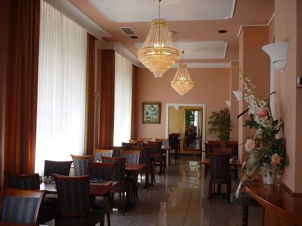 Apartment Hotel Kral 23/49