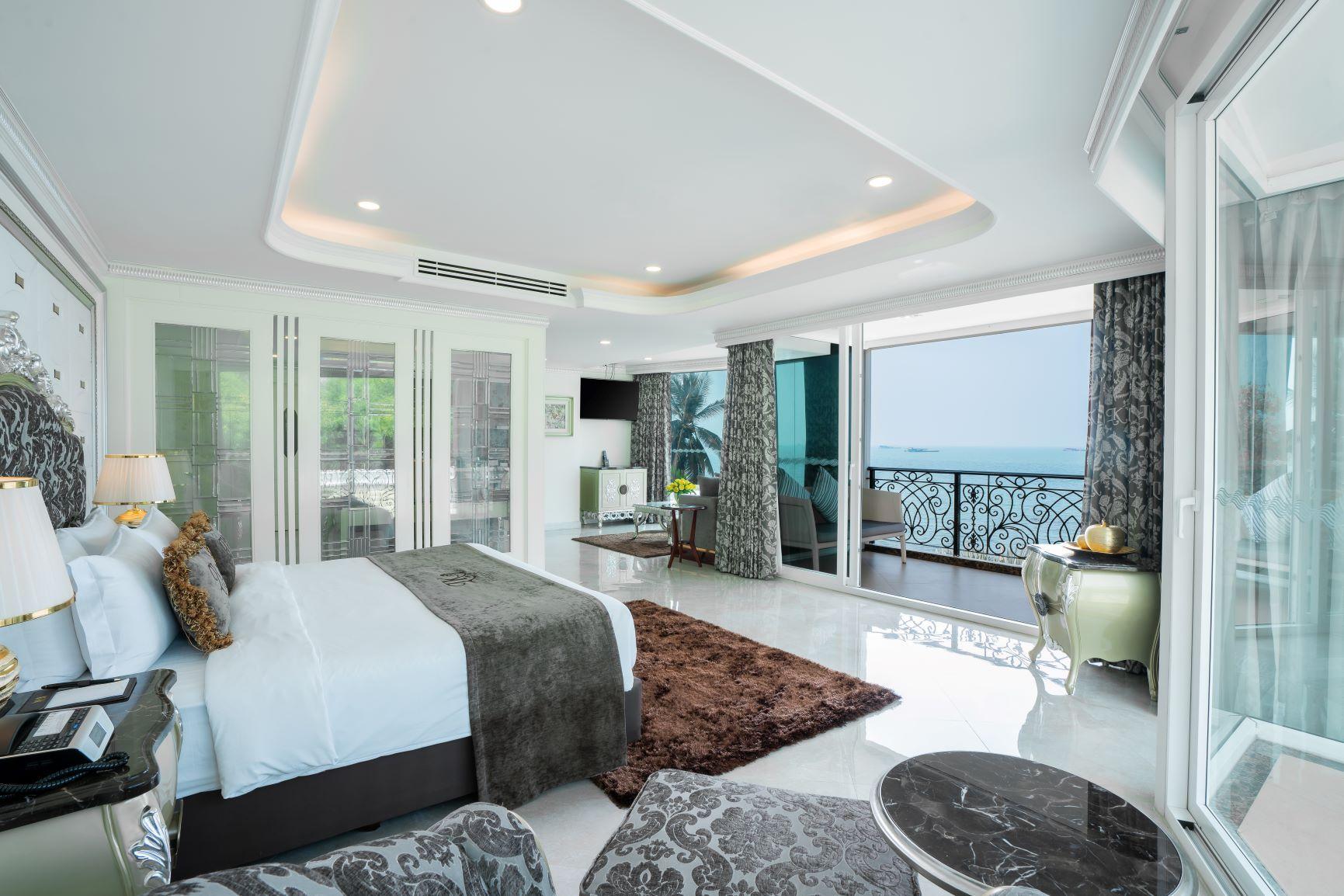 Suite, King Bed, Ocean View