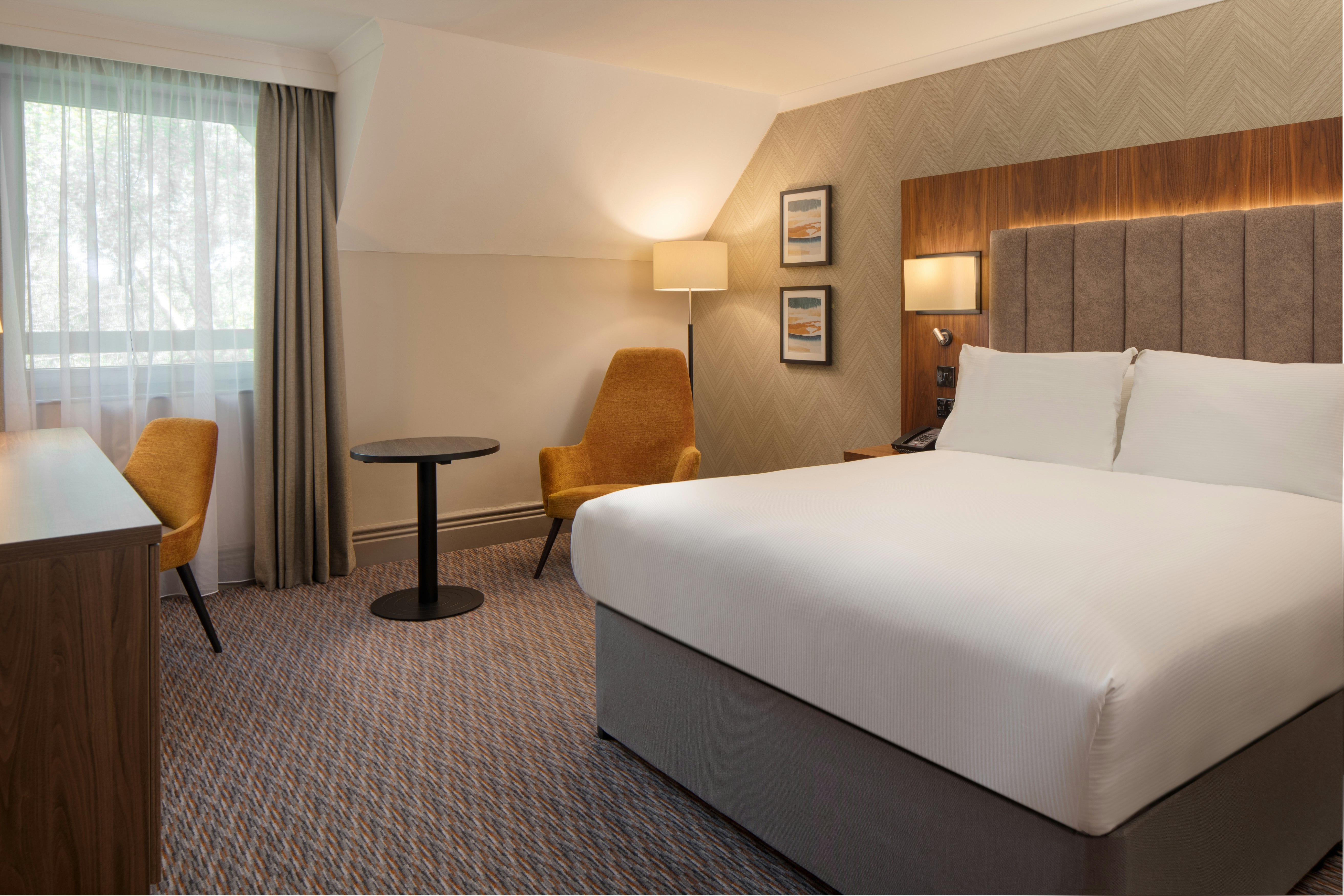 DOUBLETREE BY HILTON SOUTHAMPTON 13/93