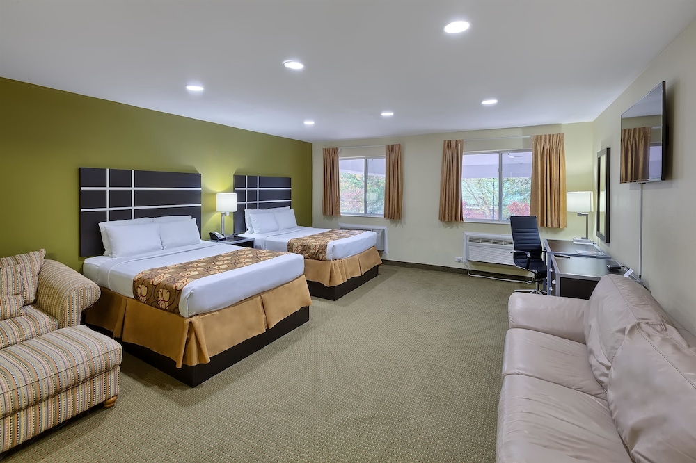 Country Hearth Inn Knightdale Raleigh 20/28