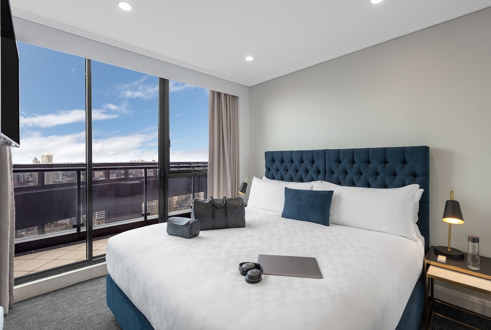 Meriton Suites Pitt Street 20/65