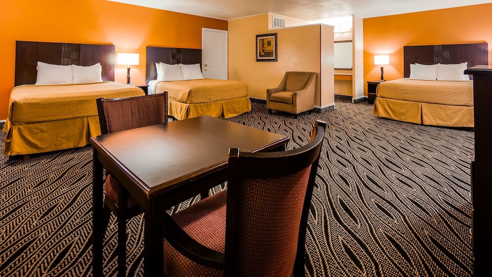 Best Western Red Carpet Inn 17/28