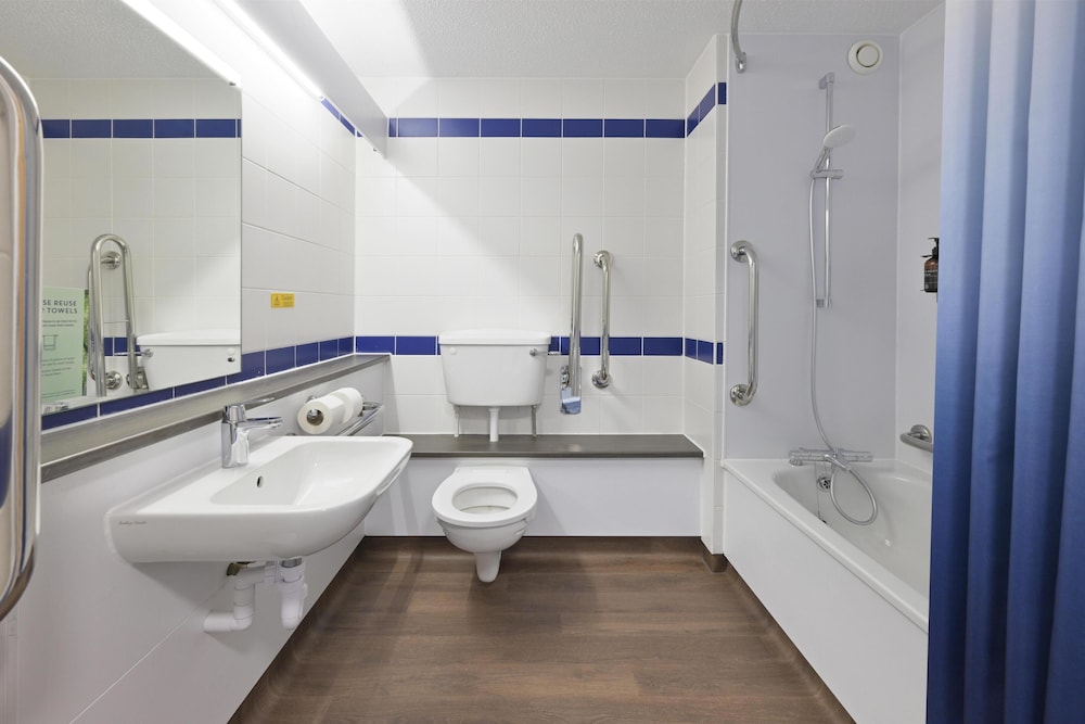 Travelodge Exeter M5 Hotel 31/34