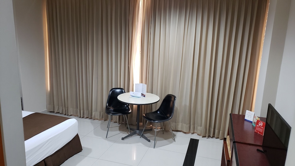 Ramada Hotel Guayaquil 45/45