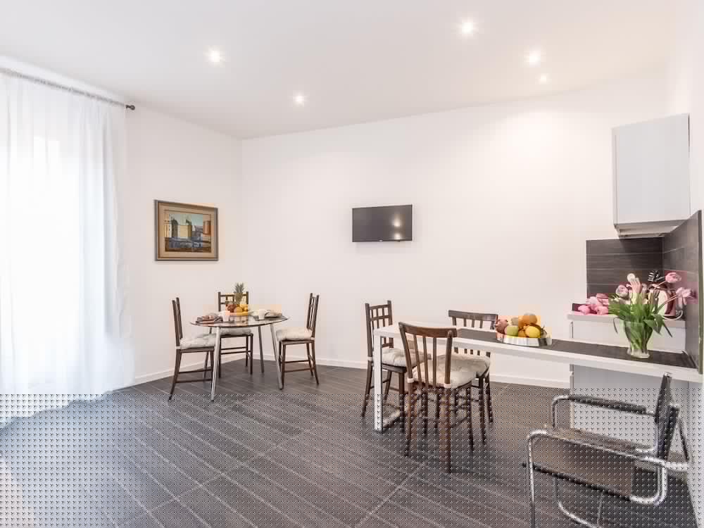 Vatican Luxury Suites 57/65