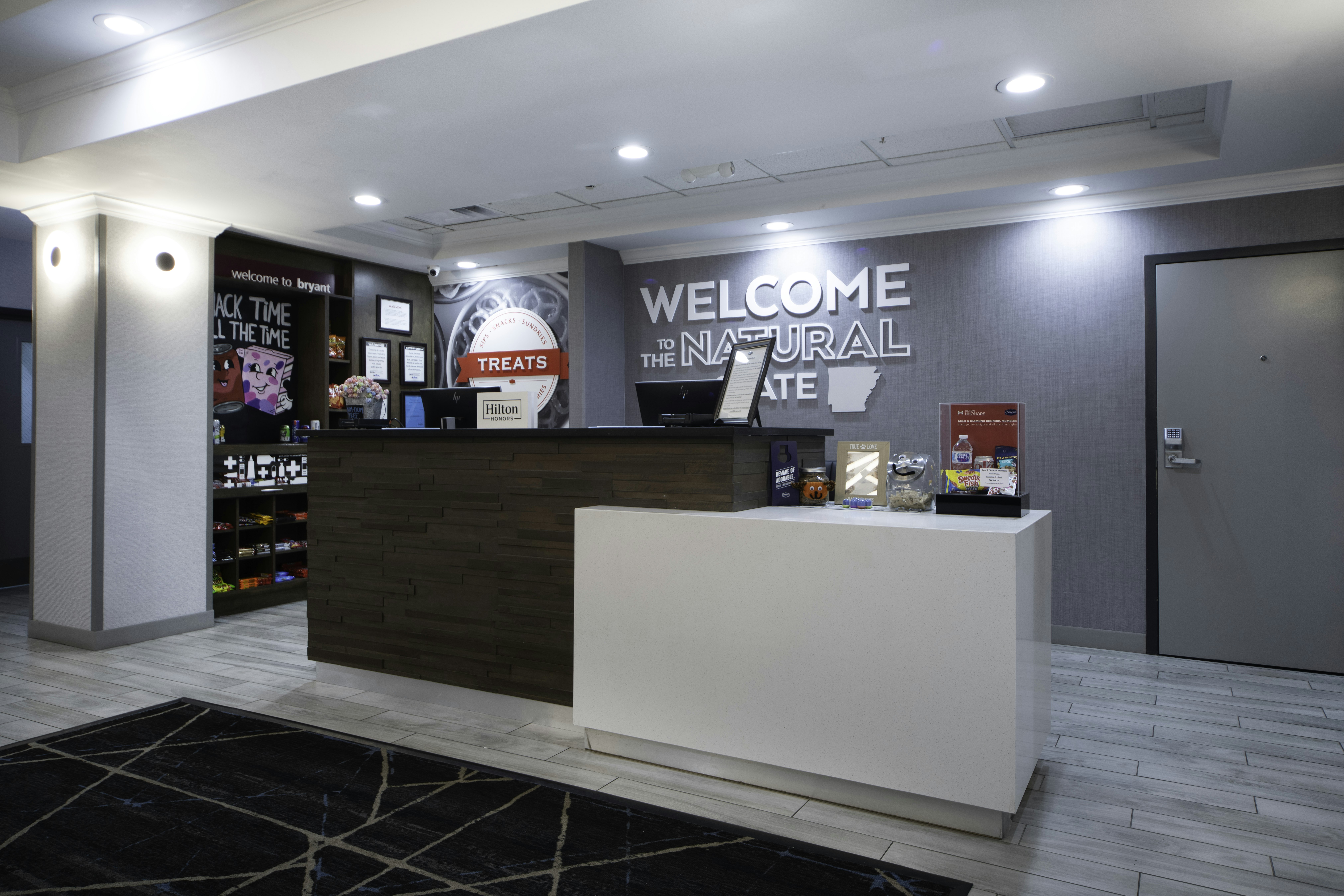 Lobby at Hampton Inn Bryant, BRYANT - AR