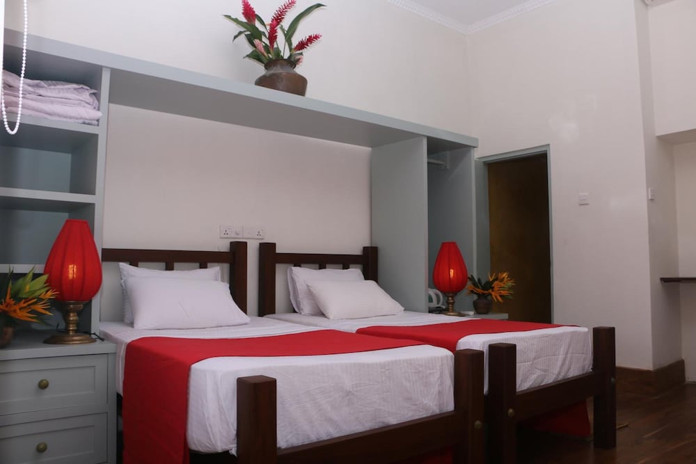 Khalids Guest House Galle 5/40