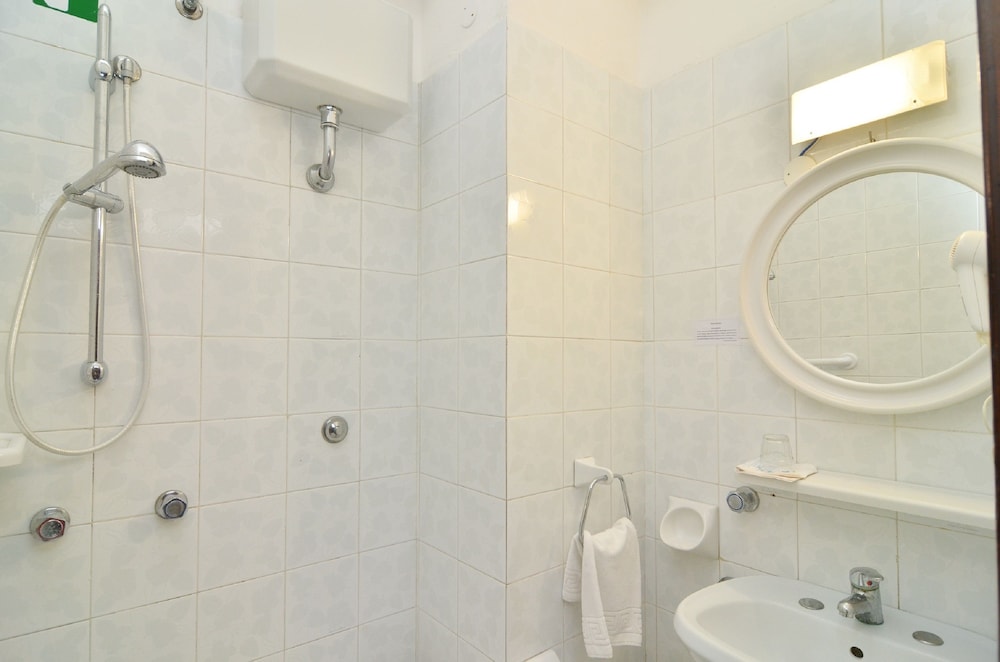 Hotel Bristol Terme 32/36