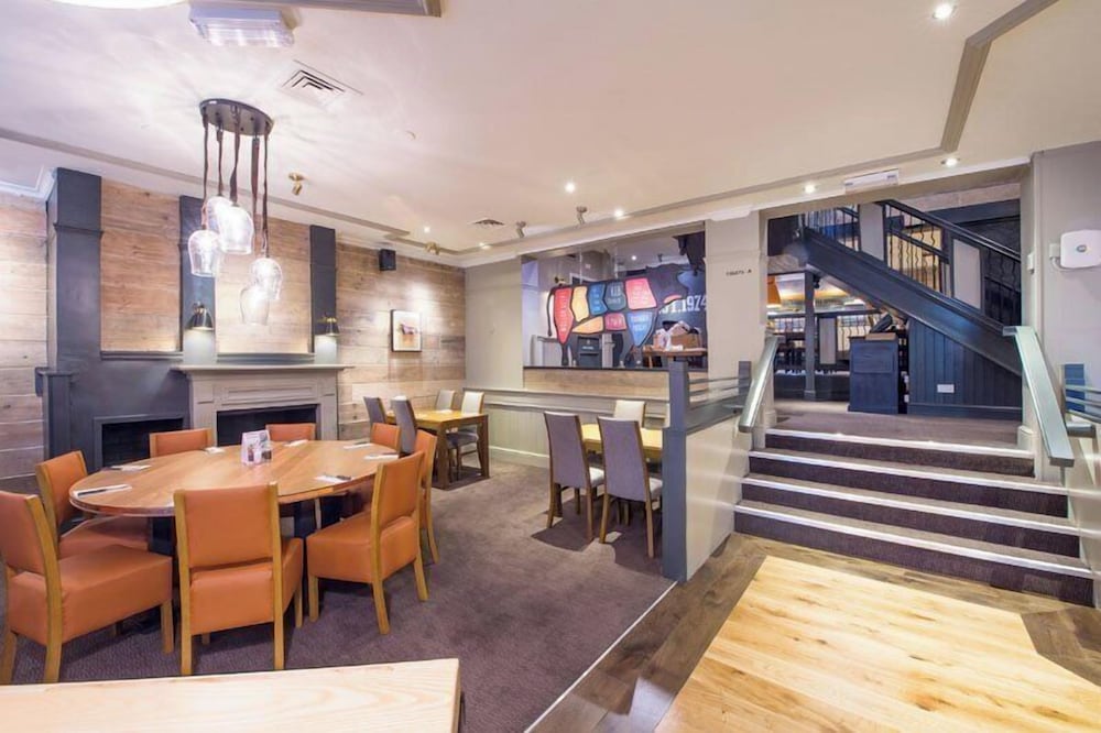 Premier Inn Cardiff West 34/60