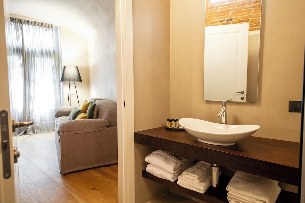 Relais San Vigilio Al Castello 47/50
