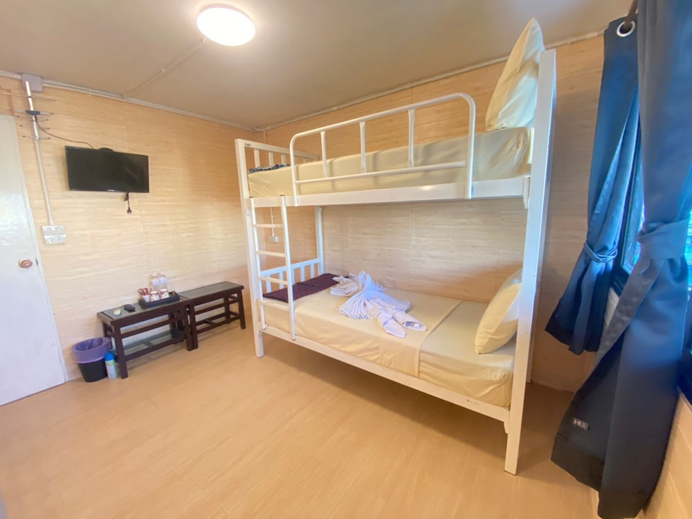 Steve Lady Hostel 18/44