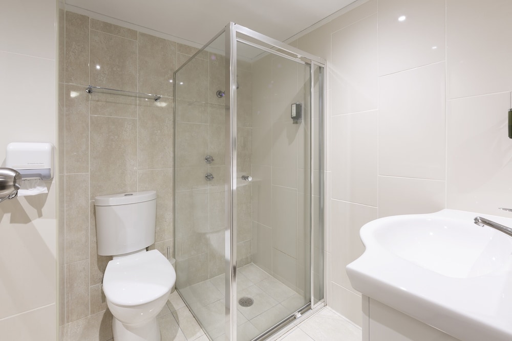 ibis Styles Canberra 77/78