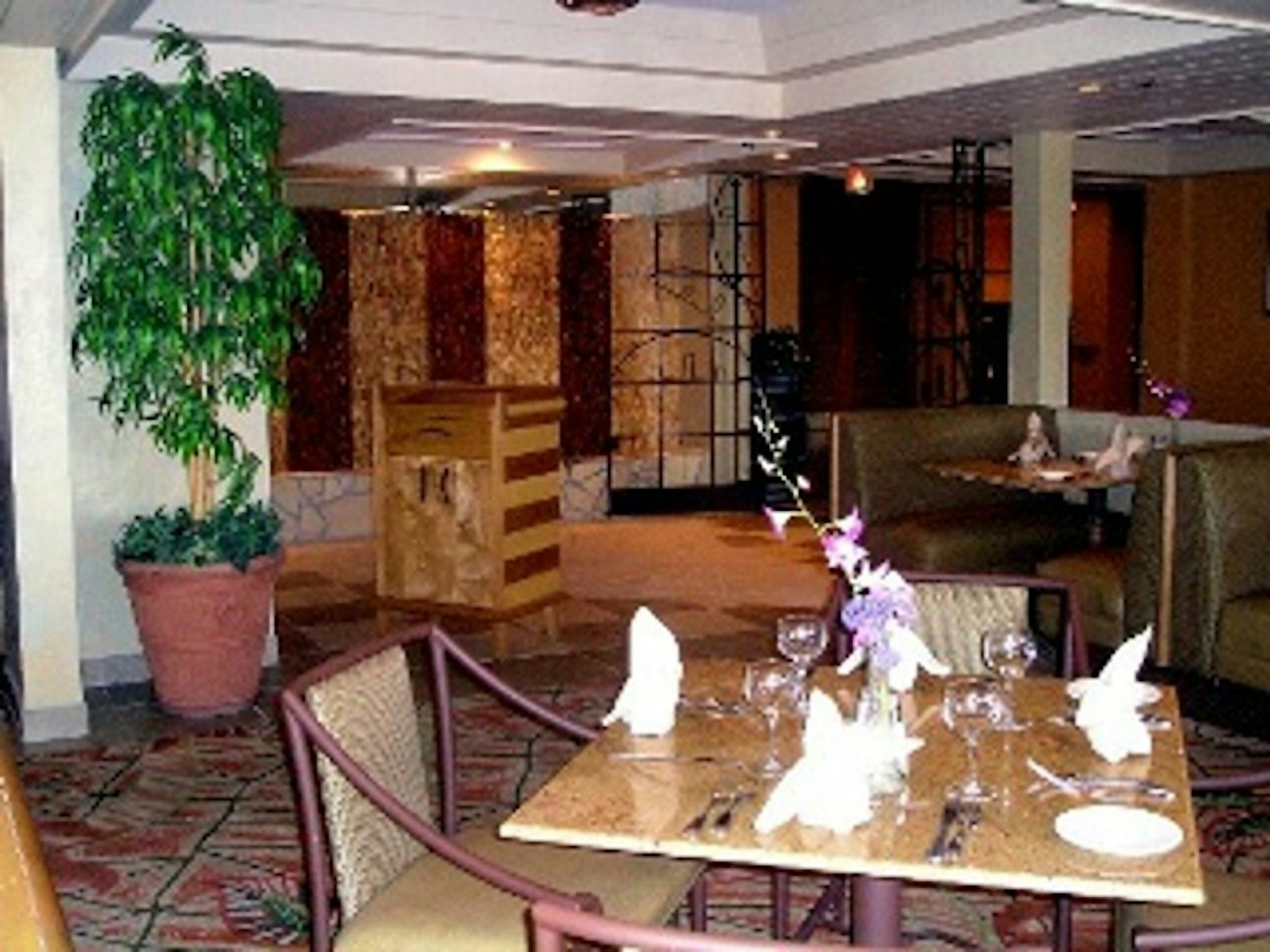 Atrium Hotel at Orange County Airport 51/61