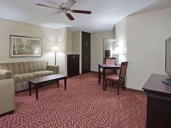 Grandstay Hotel Suites 35/50