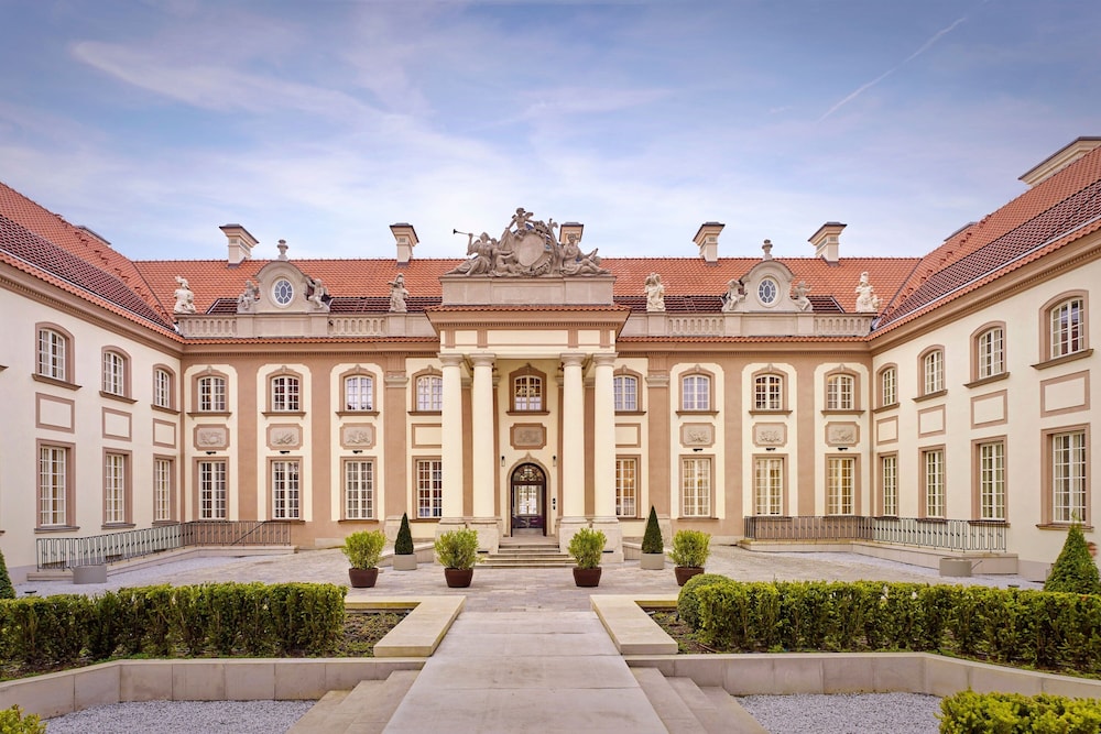 Hotel Verte, Warsaw, Autograph Collection 44/50