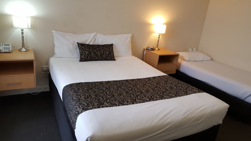 DANDENONG MOTEL 10/40