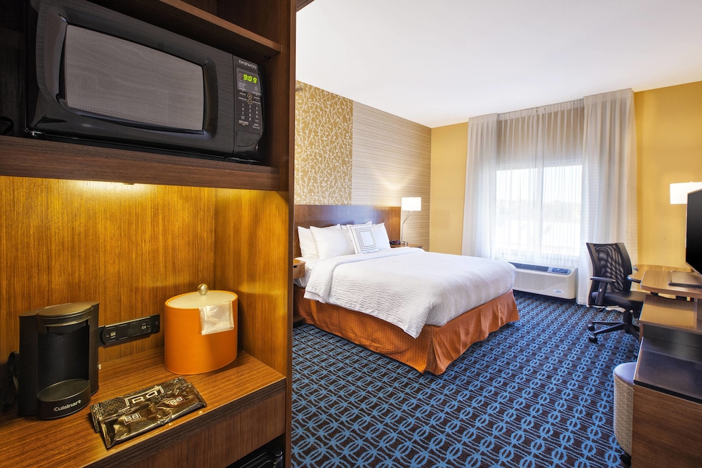 Fairfield Inn Suites Plattsburgh 14/41