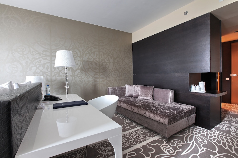 Zijin Hotel 54/74