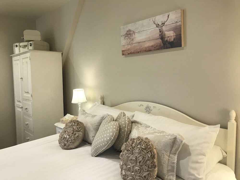 Park Farm Bed And Breakfast 25/50