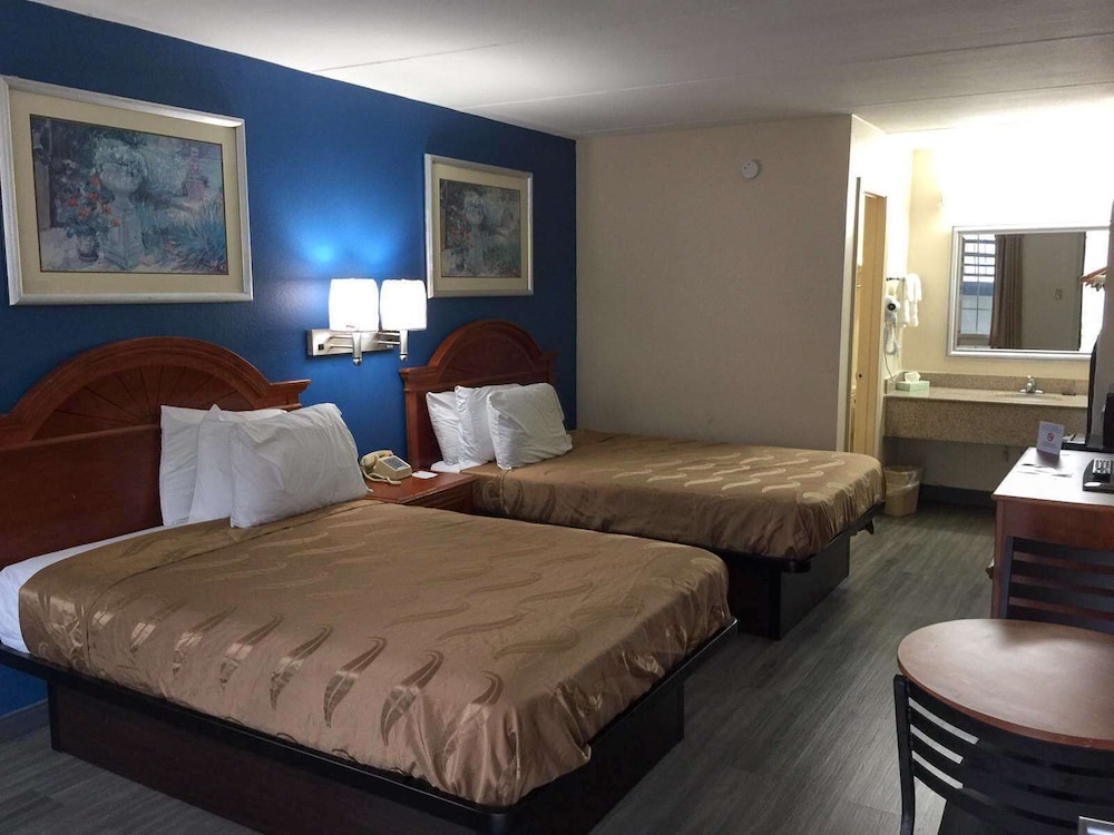 Americas Best Value Inn -Tuscaloosa 11/20