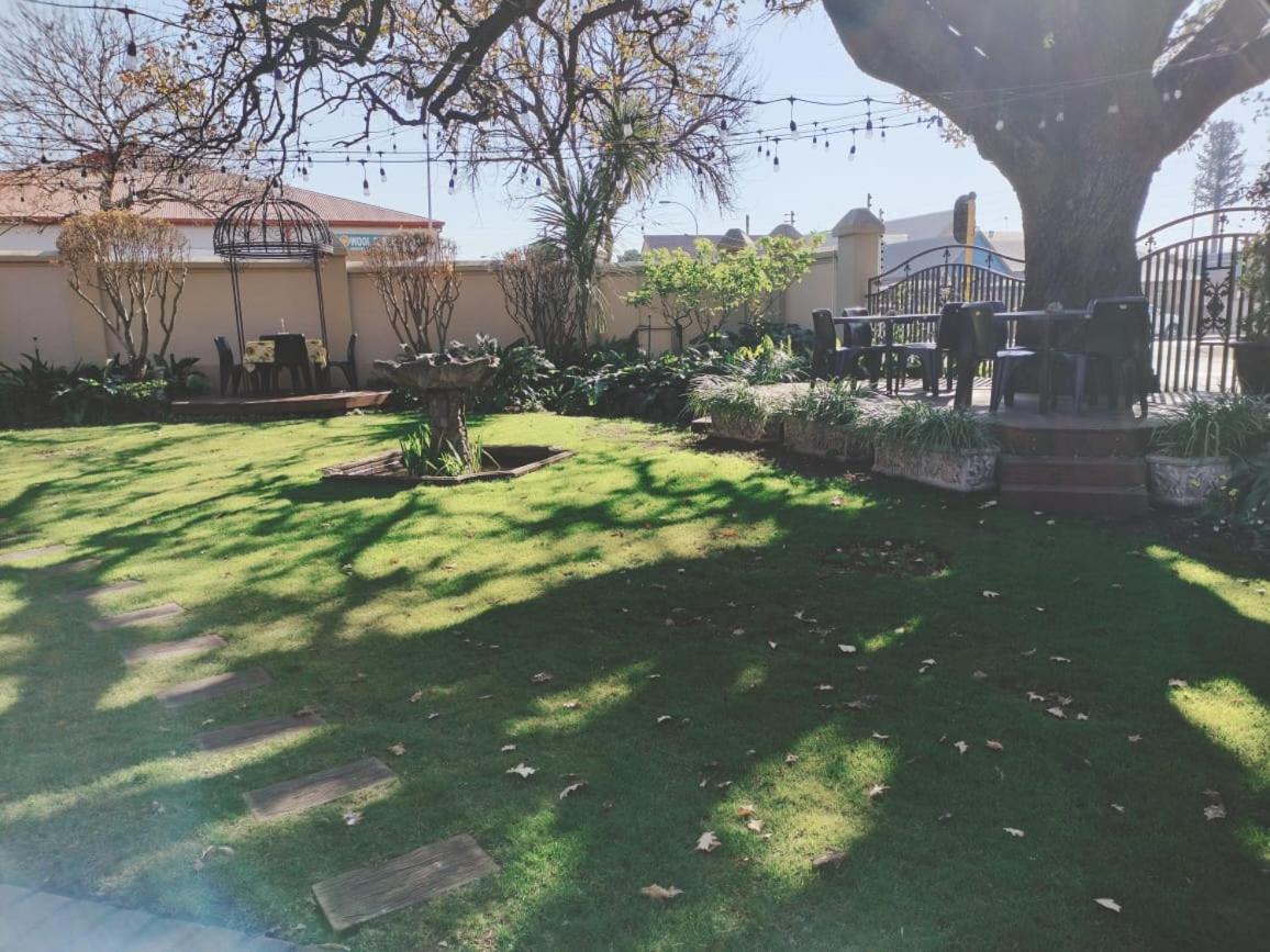 Oregon Place Guesthouse 22/23