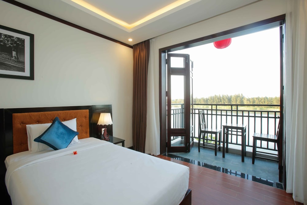Silk River Hoi An Hotel & Spa 16/49