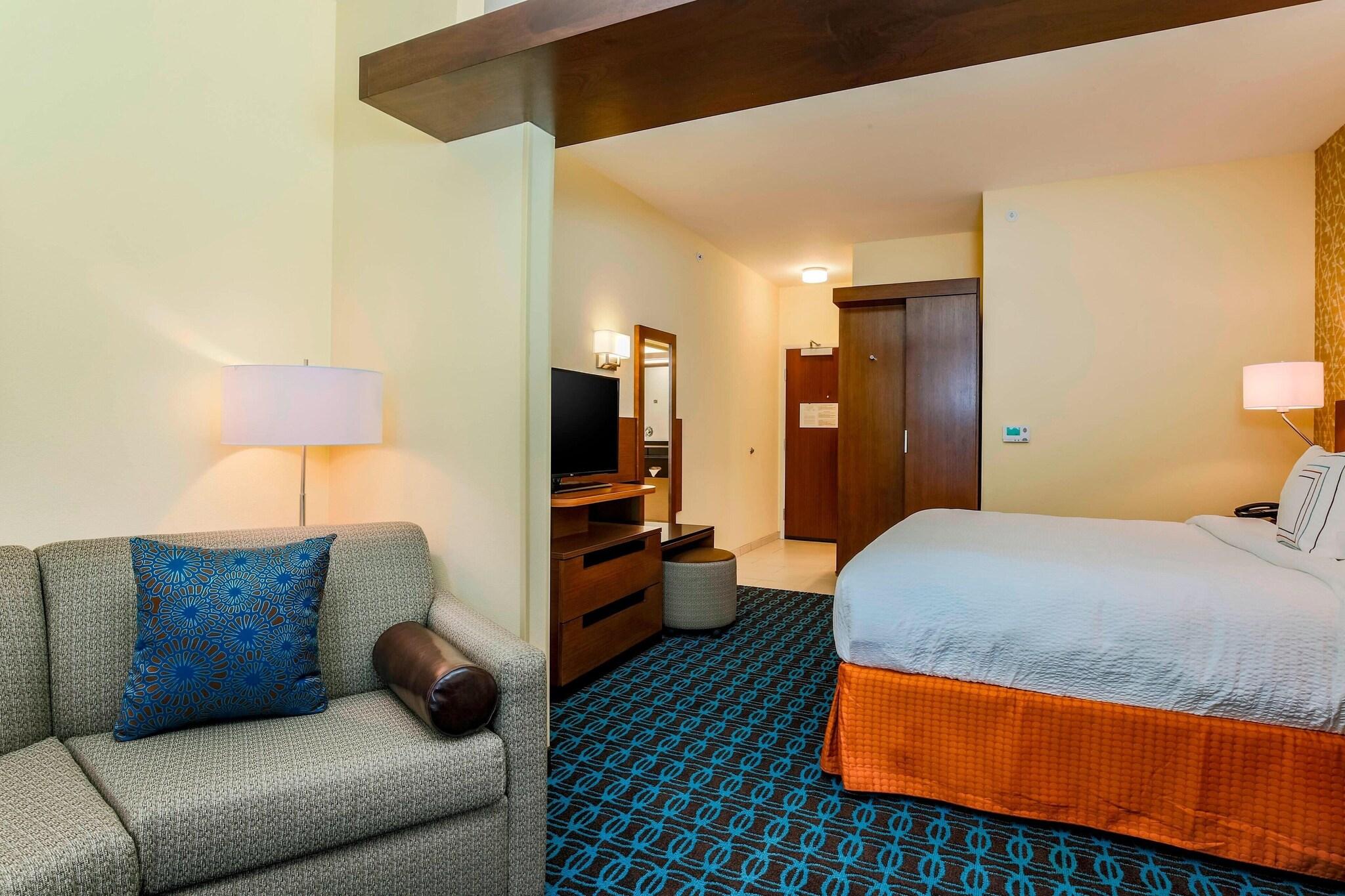 جناح بسرير كينج، Fairfield Inn Suites Snyder 2/5