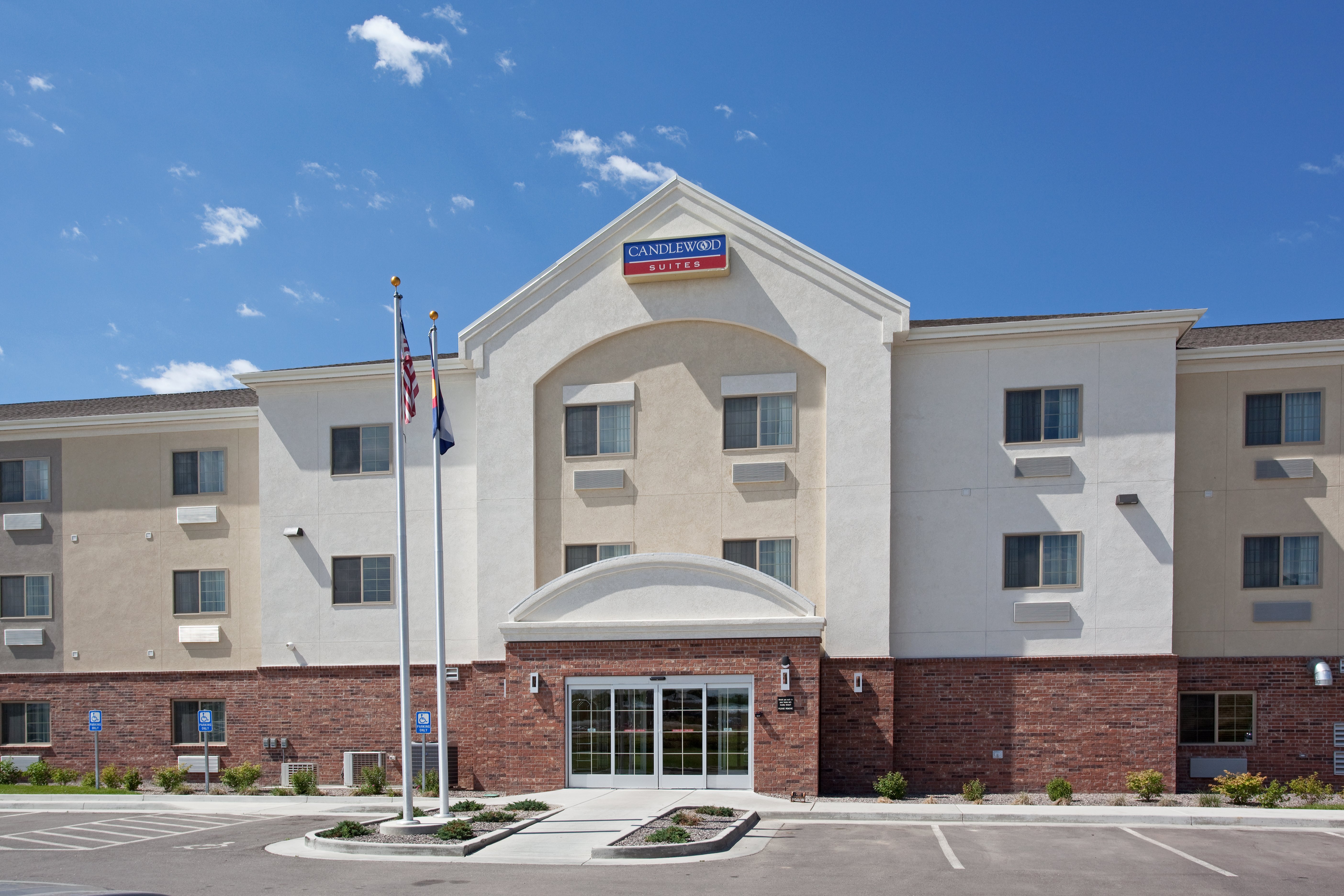CANDLEWOOD SUITES CRAIG-NORTHWEST 4/70