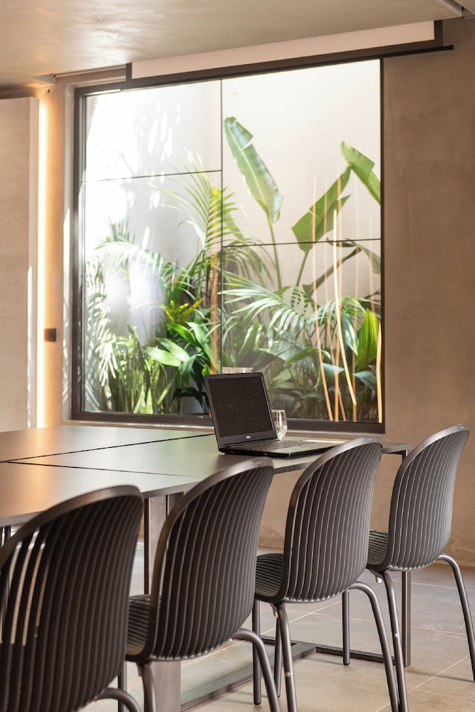 Pilot Amphora Boutique Hotel - Adults Only 35/50