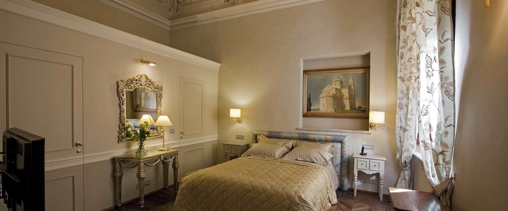 Palazzo Carletti 19/22