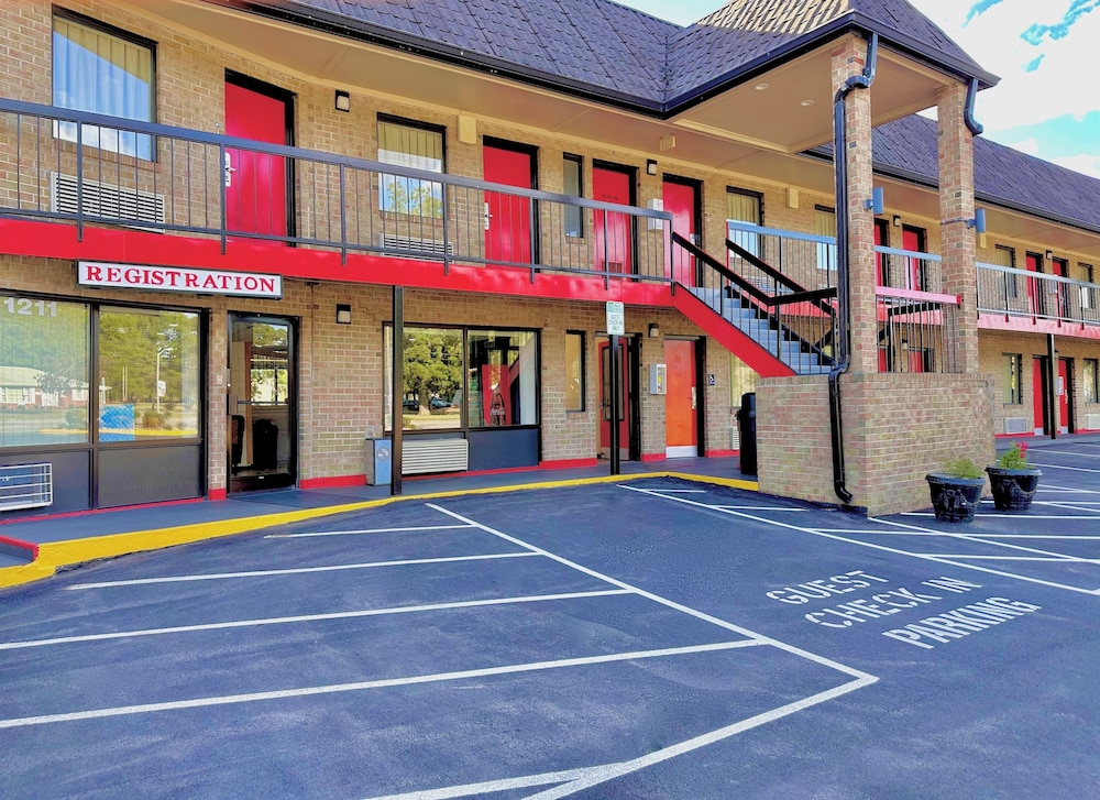 Travelers Inn 51/58