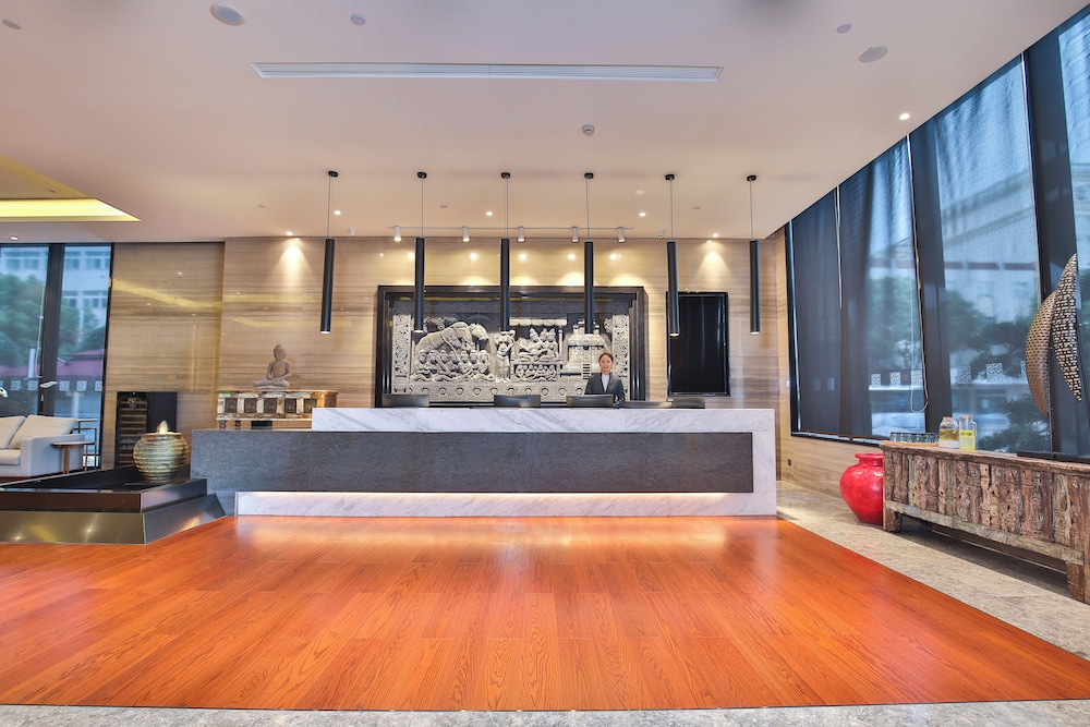 Lobby at Tian Sheng SSAW Boutique Hotel Qi Dong, NANTONG