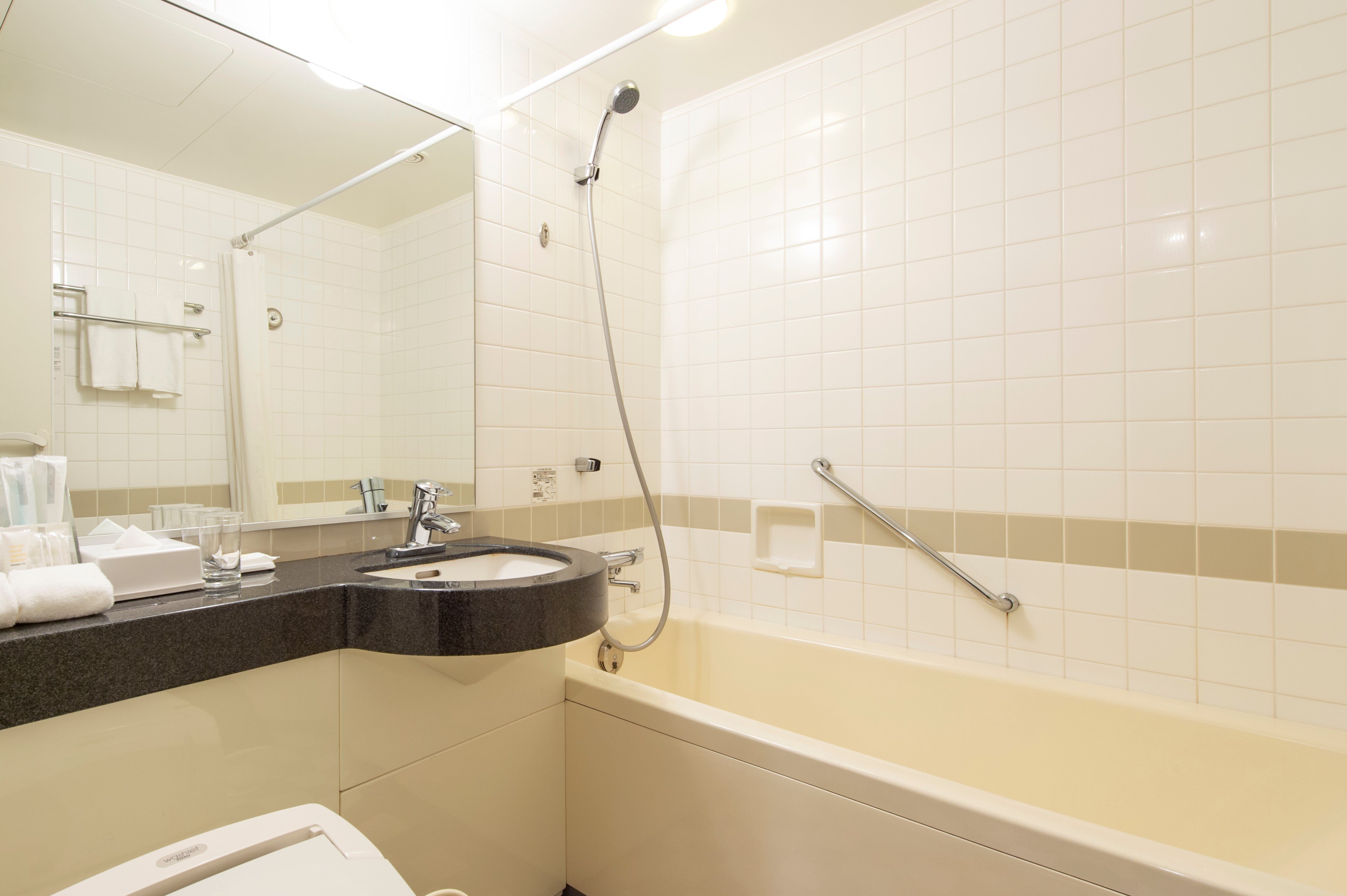 Ana Crowne Plaza Hotel Hiroshima 75/76