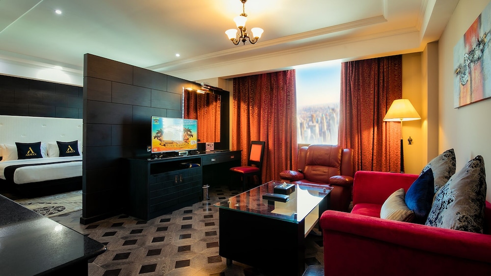 Arman Hotel 30/50
