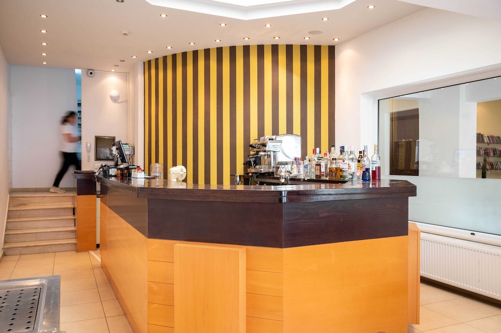 Kitro Beach Hotel 11/61
