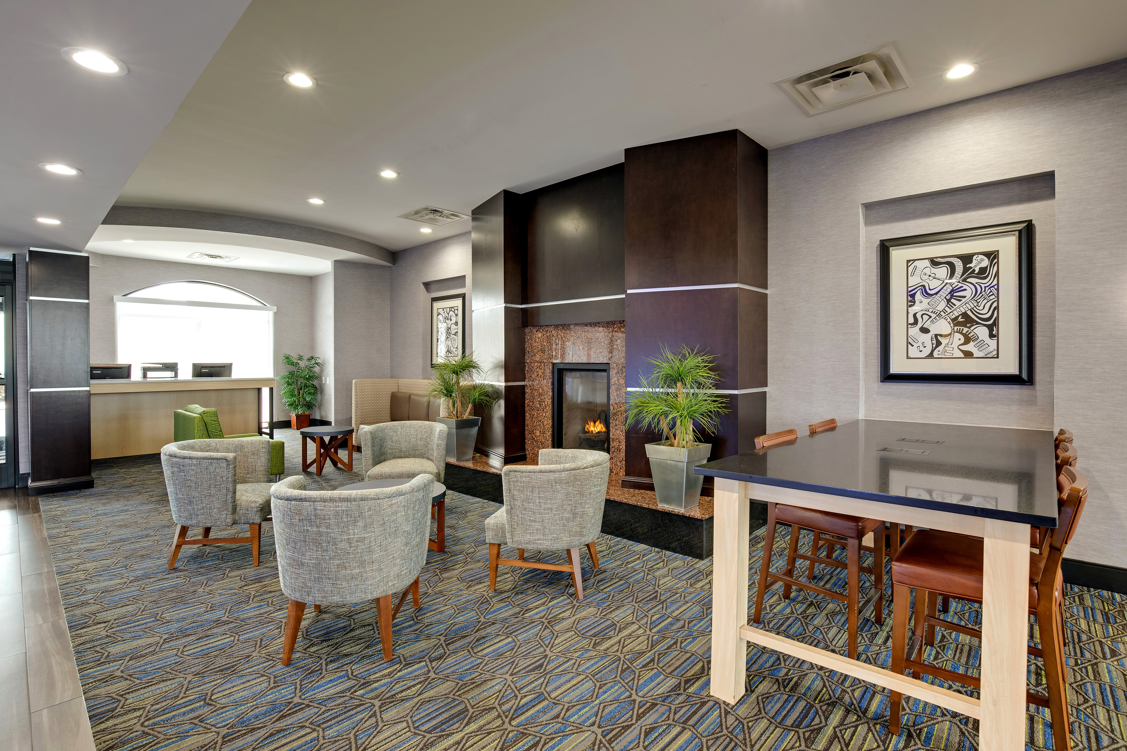 Holiday Inn Express Hotel and Suites Nashville-Opryland 43/64