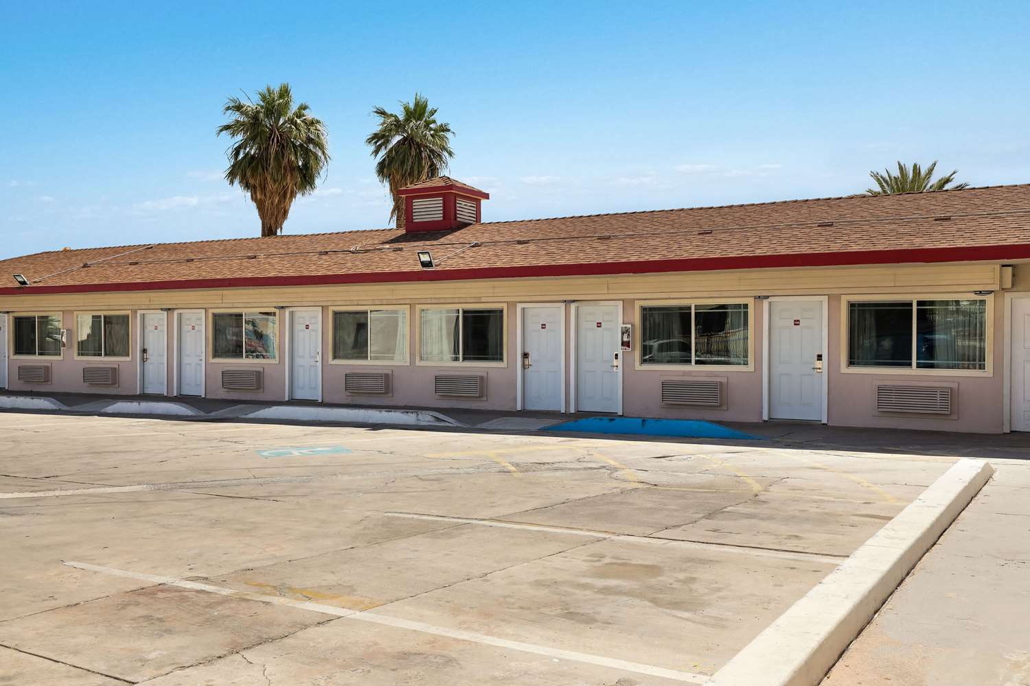 Econo Lodge Needles 7/26