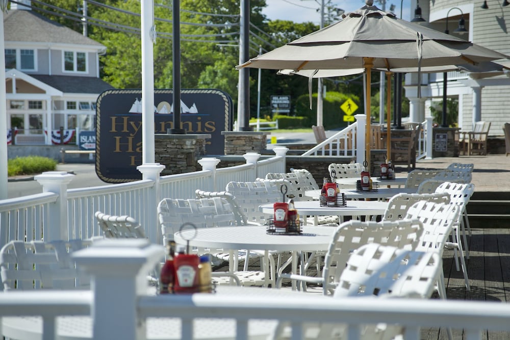 Hyannis Harbor Hotel 30/33