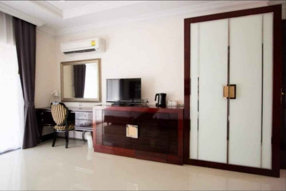 Lk Majestic Villa 4/40