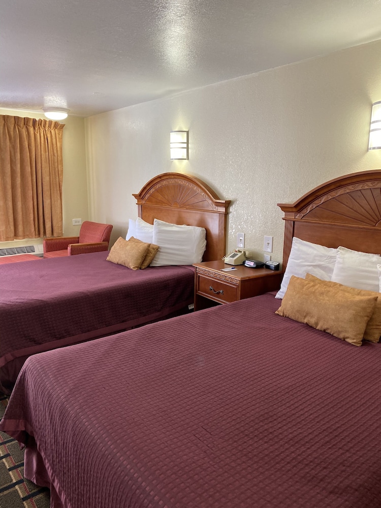 Knights Inn Punta Gorda 13/38