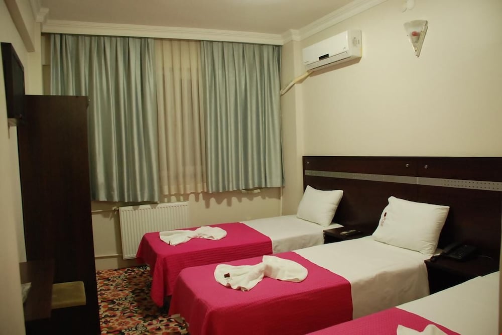 Otel Oz Yavuz 10/26