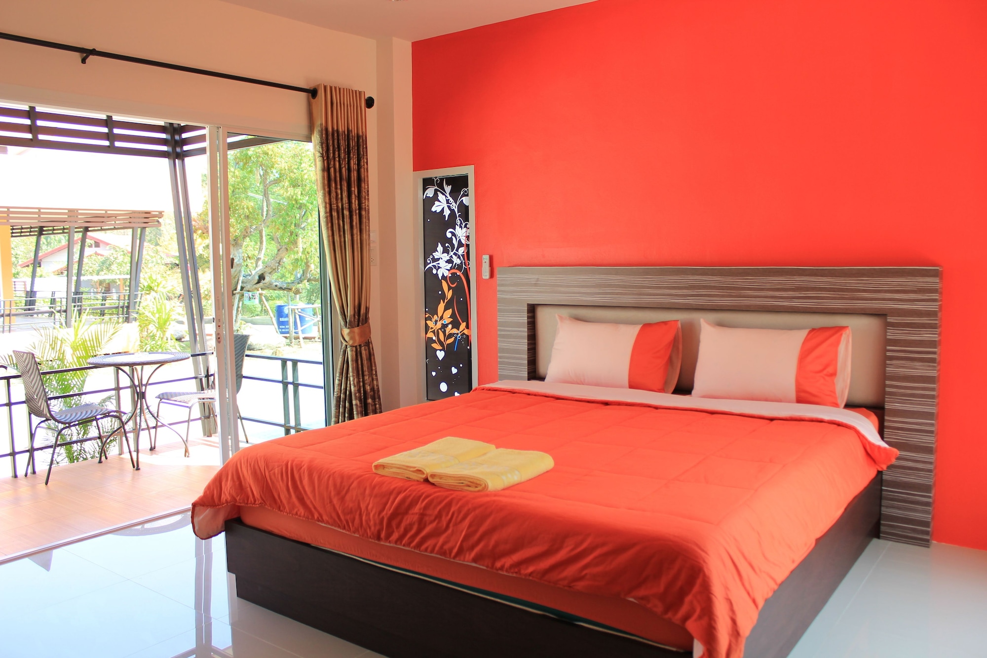 Superior, Bungalow, King Bed, Resort View