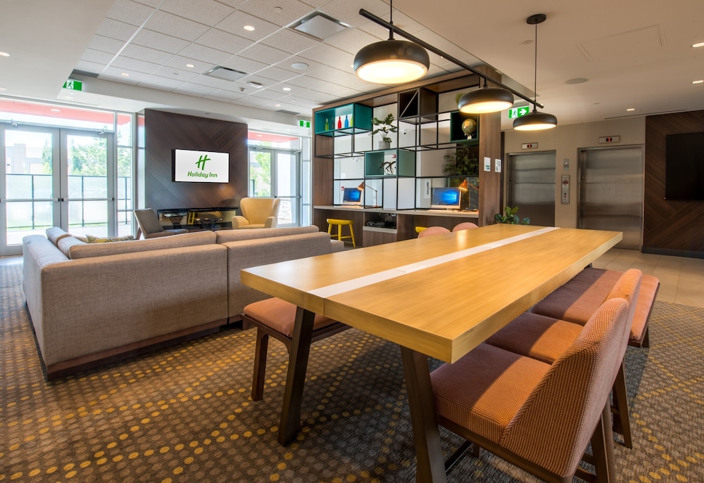Holiday Inn Edmonton S Ellerslie Rd 34/48