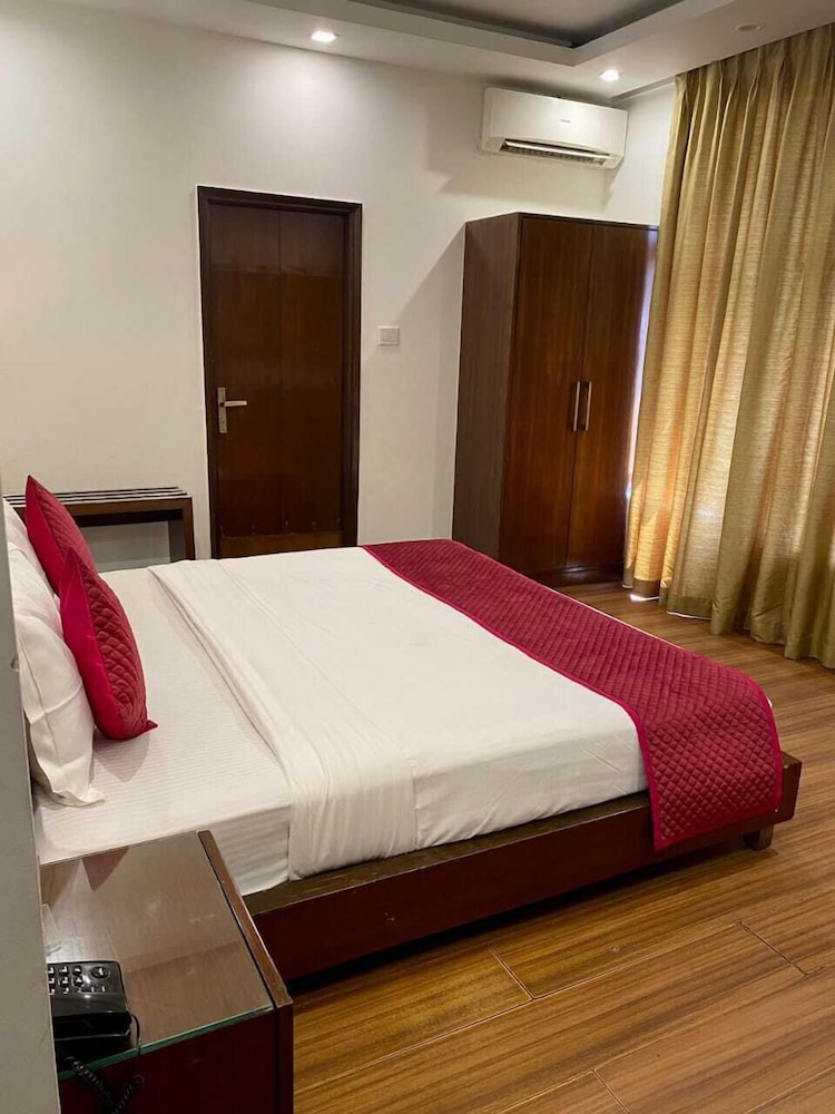 Sukhmantra Resort And Spa 16/50