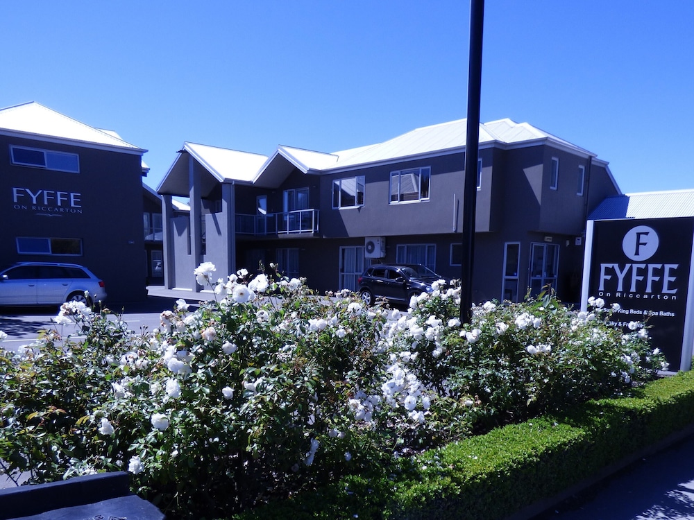 Fyffe On Riccarton 2/45