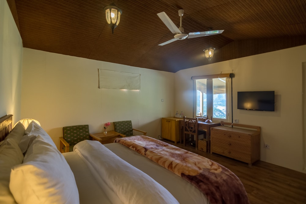 Hunza Serena Hotel 18/57