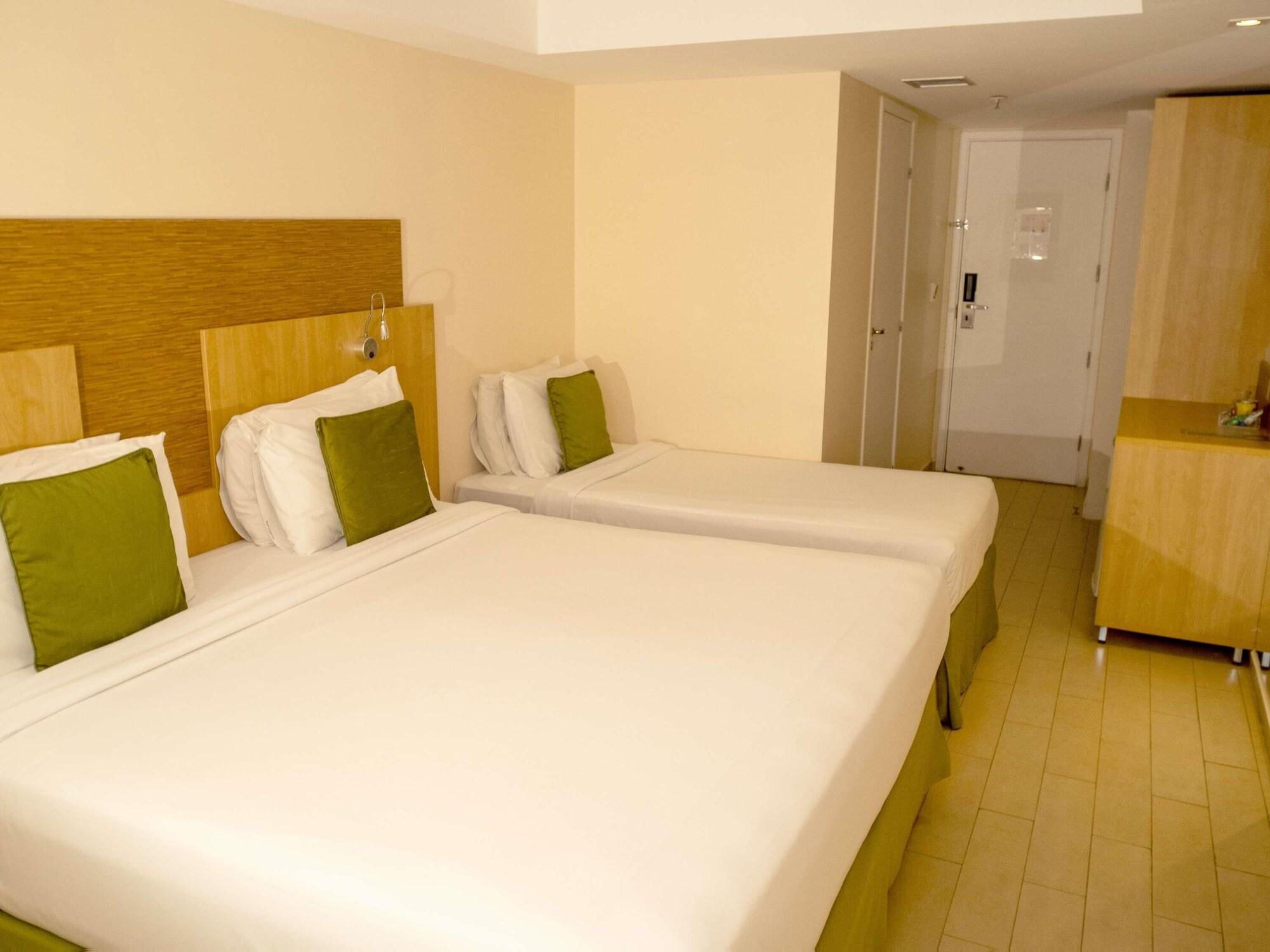 Standard, Multiple Beds
