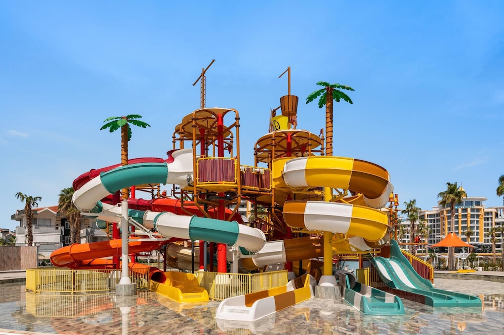 Azura World Hotel 39/46