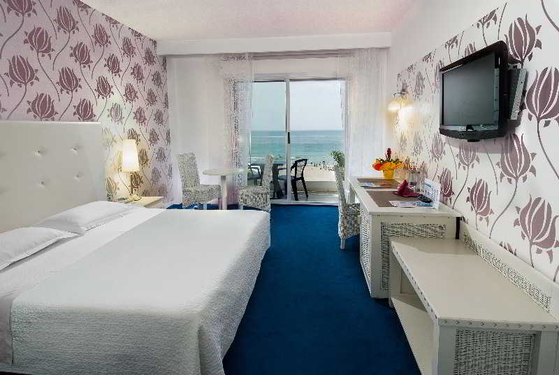 Mediterraneo Hotel Riccione 6/20