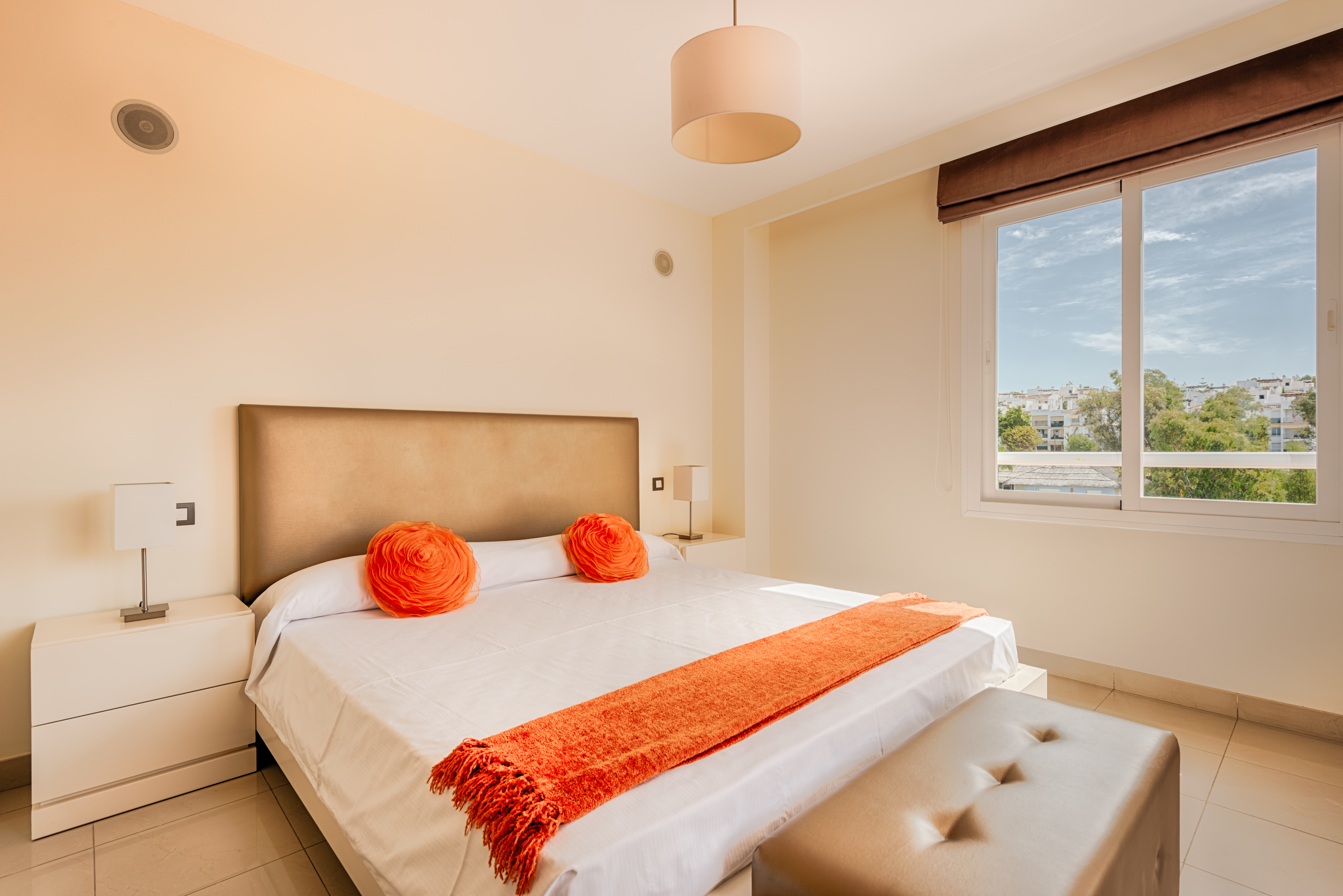 3 Bedrooms, Apartment